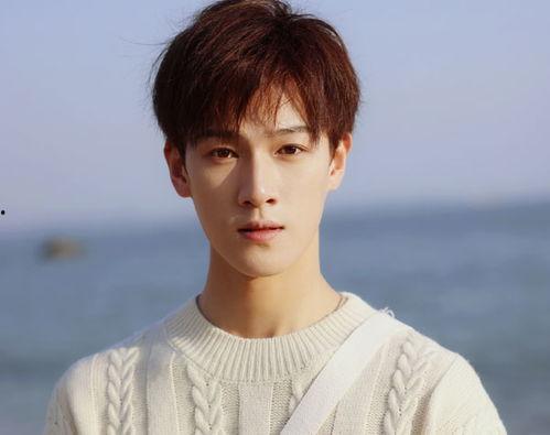 吃瓜少女万小西李昀锐视频,揭秘娱乐圈幕后故事