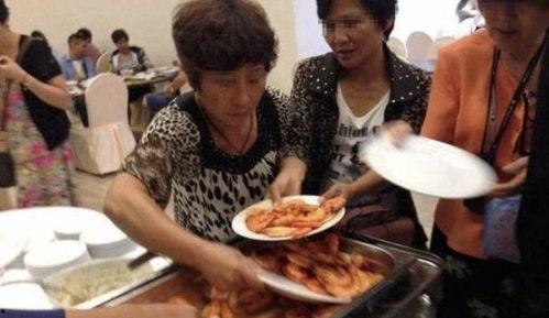 福建吃瓜大妈事件视频,街头冲突引发社会热议